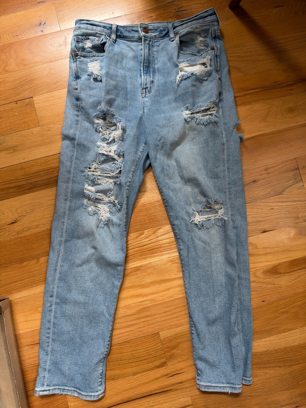 American Eagle Stretch Mom Jean